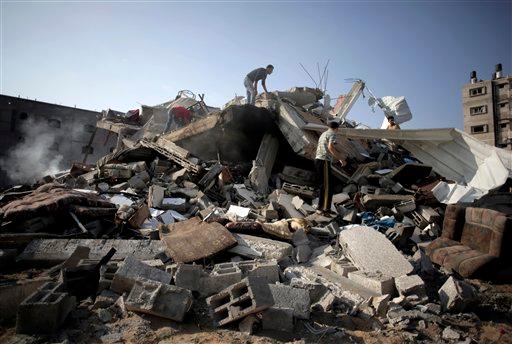 Israel bombardea edificio de departamentos en Gaza; reportan 22 heridos