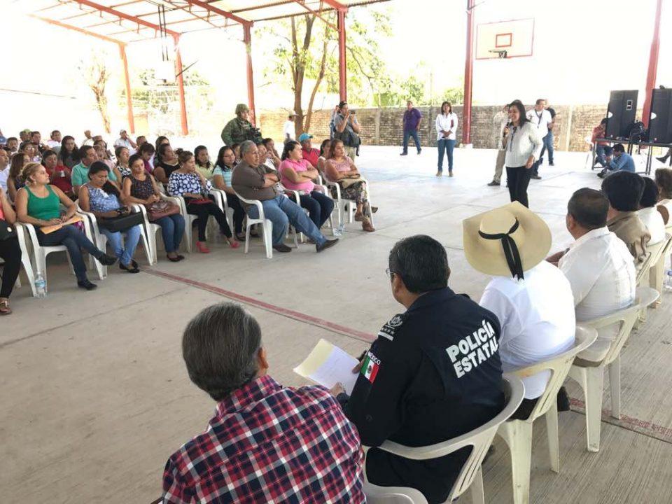 Capturen al líder de los Tequileros o no habrá clases en Totolapan, exigen maestros de Guerrero