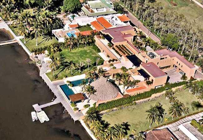 Yunes estrenan mansión de 35 mdp en Veracruz
