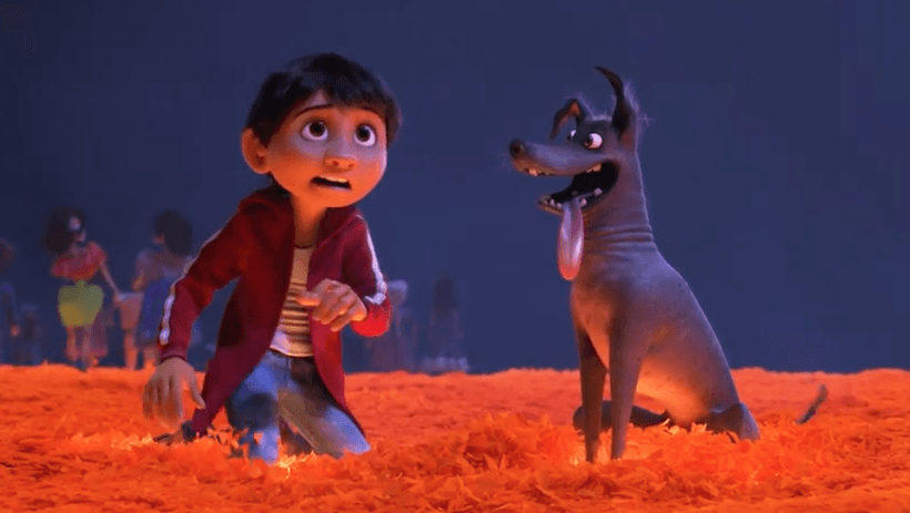 Miguel y su perro viajan al mundo de los muertos en Coco, la nueva película de Pixar