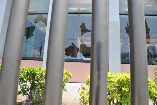 Congreso de Guerrero demanda a maestros del CETEG por daños materiales