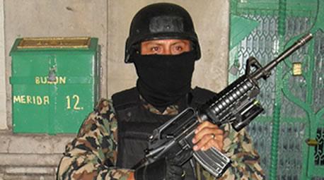 Marina asegura en Michoacán más de 130 toneladas de precursores para drogas