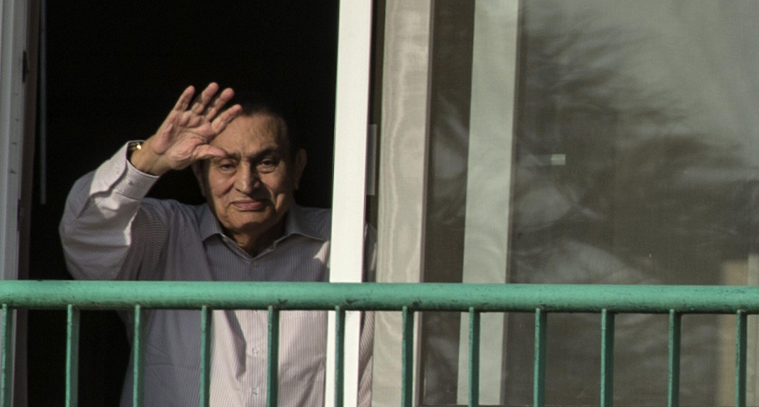 Hosni Mubarak libra la cárcel; fiscalía de Egipto autoriza libertad del exmandatario