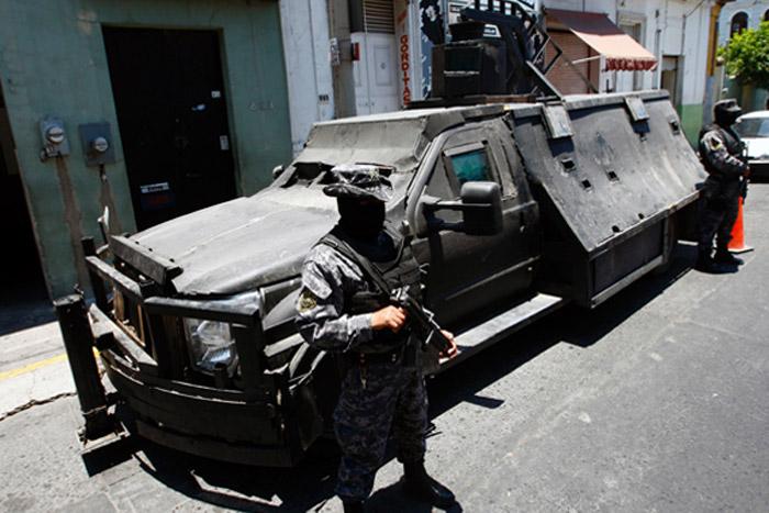 Decomisan tres vehículos blindados al narco en Tamaulipas