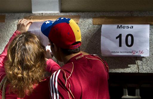 Continúa votación en Venezuela ante gran afluencia de electores