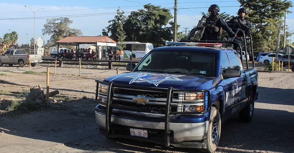 Hombres armados raptan en un restaurante a un jefe de la policía en Sinaloa