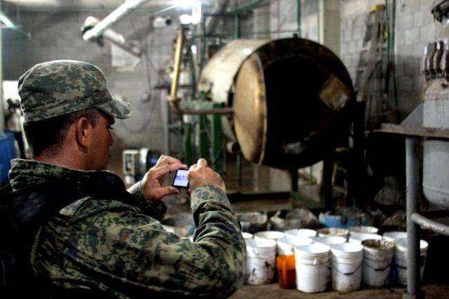 Drogas sintéticas desplazan a mariguana entre cárteles mexicanos