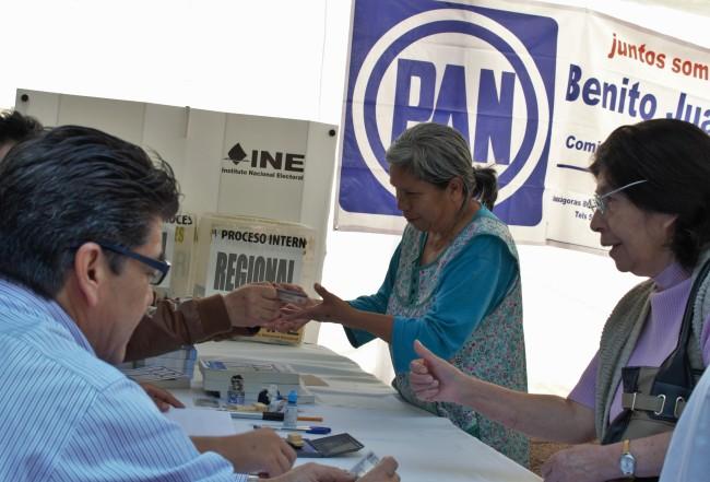 Anaya gana con 81% la elección del PAN; Corral acepta el resultado