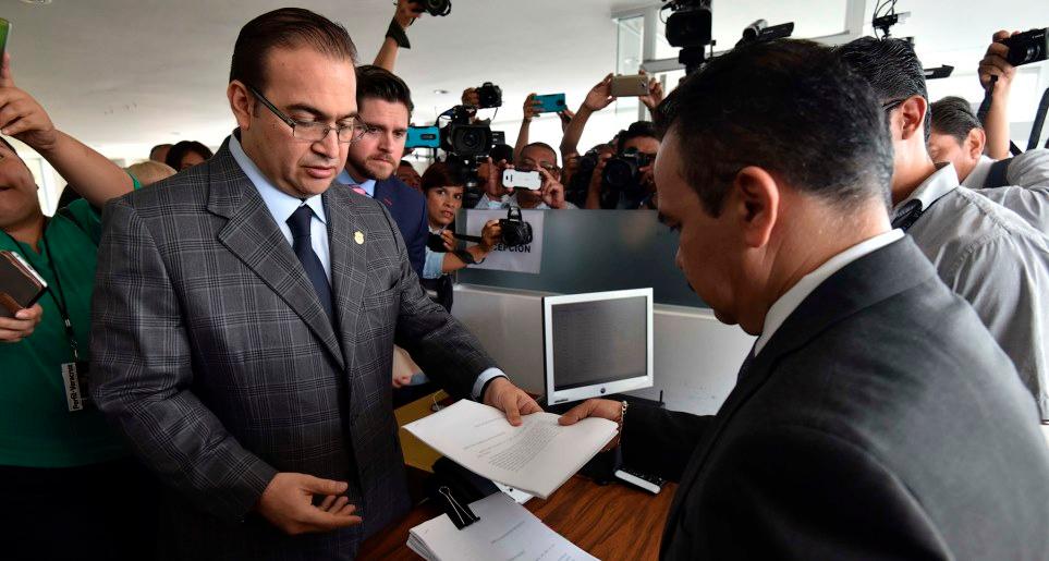 PRI suspende a Duarte y a exfuncionarios implicados en empresas fantasma en Veracruz