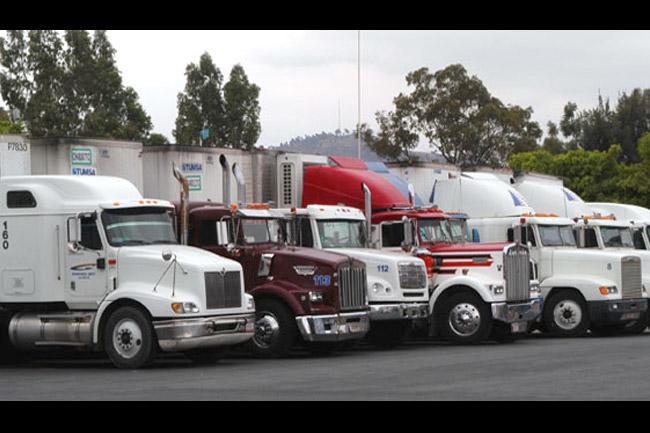 México levanta aranceles a productos de EU tras pacto por transporte