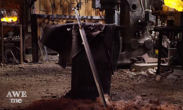 Sudor y metal: forjan la espada de Aragorn de Lord of the Rings