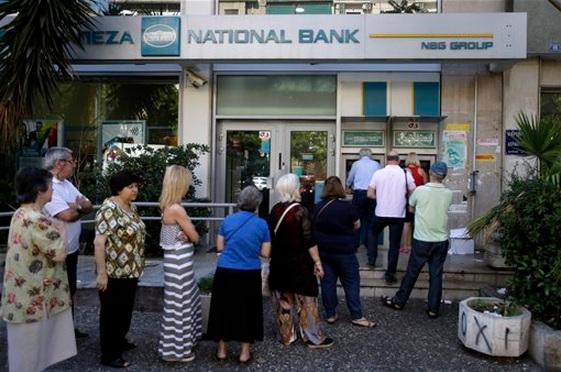 Entre el “sí” y el “no”, Grecia enfrenta difícil decisión sobre su futuro
