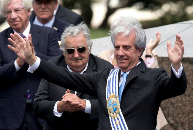 José Mujica deja la presidencia de Uruguay; Tabare Vázquez asume como presidente