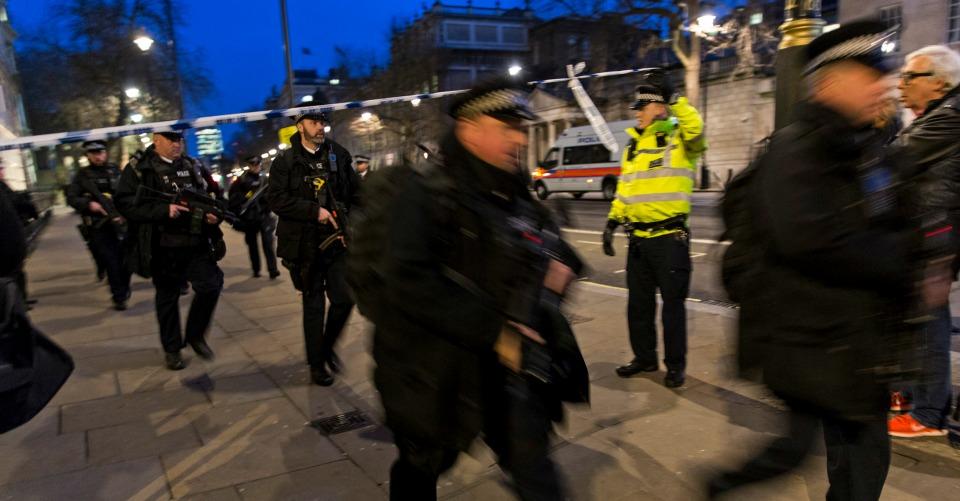 Escuché disparos y todos en el bus entraron en pánico: hablan los testigos del ataque en Londres