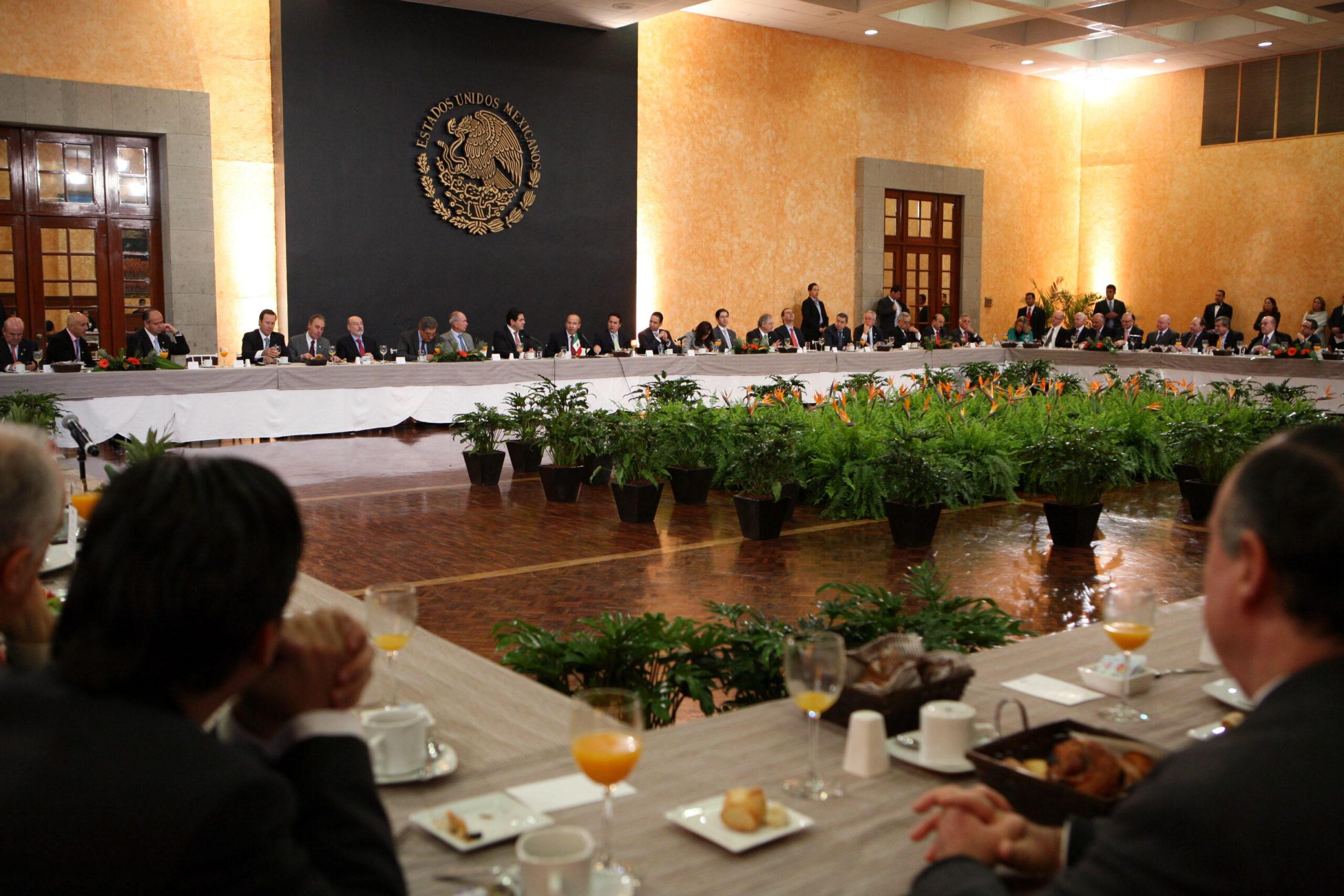 La iniciativa privada “colaborará” en diseño de políticas públicas con EPN