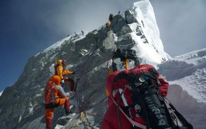 El Escalón de Hillary, la parte histórica del Everest cuya desaparición marca el fin de una era