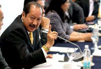 A 6 días de dejar el cargo, Godoy pide crédito por casi 5 mmdp