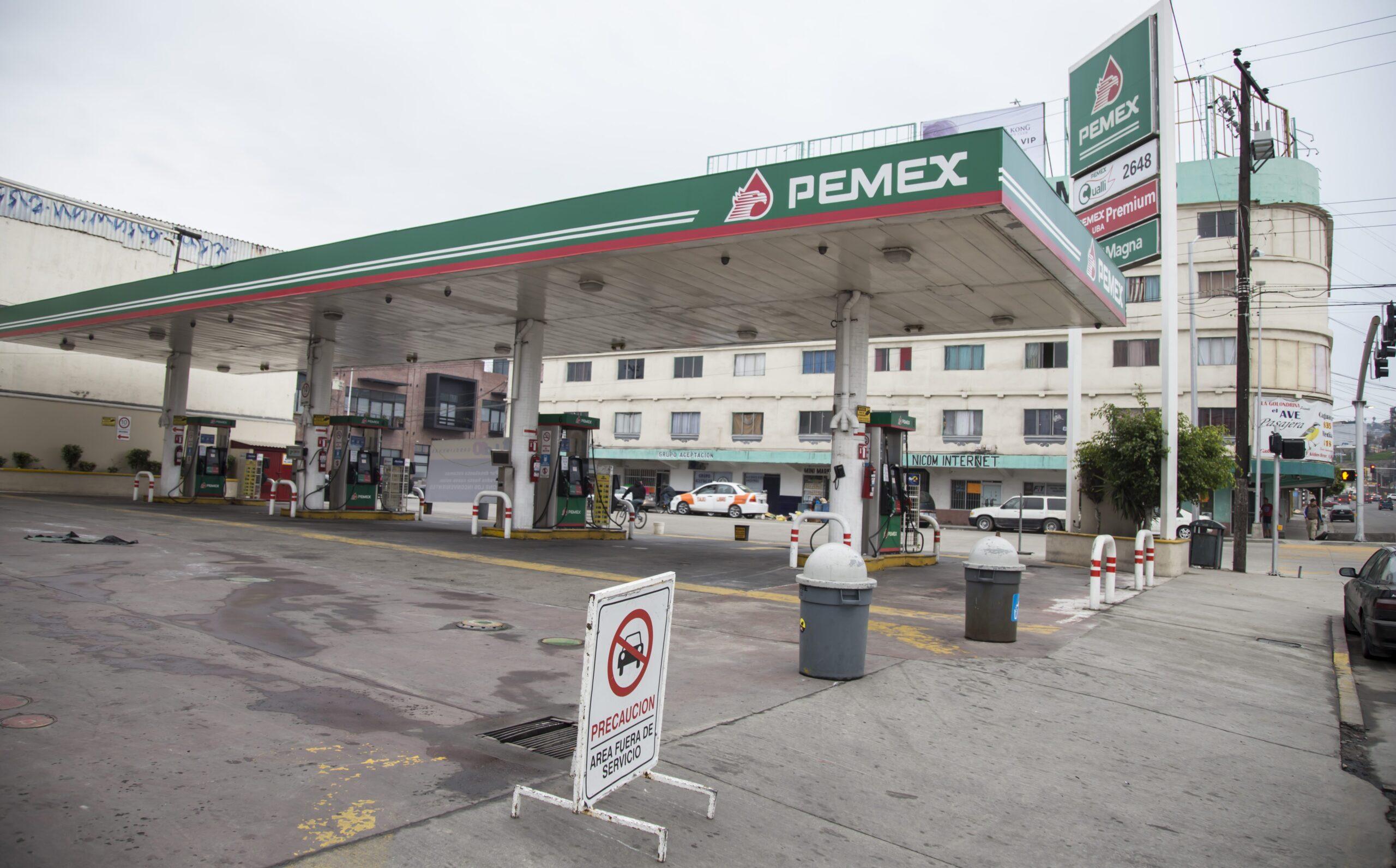 Pemex anula contratos con 7 gasolineras de Puebla por la presunta venta de combustible robado