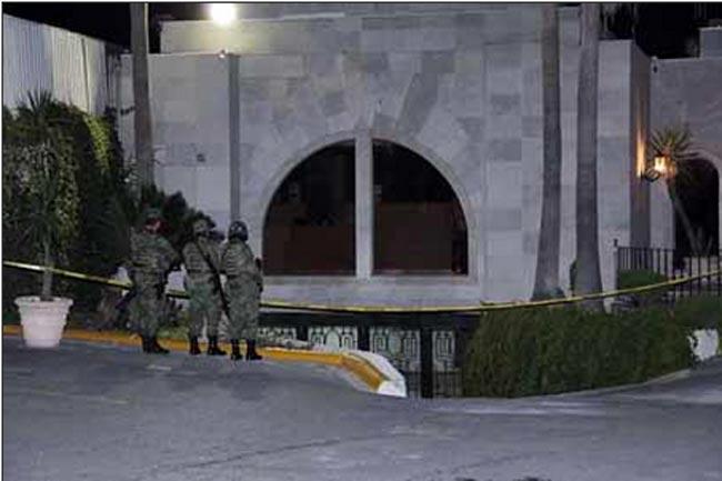 Atacan con explosivos edificio del periódico <i>El Norte</i>