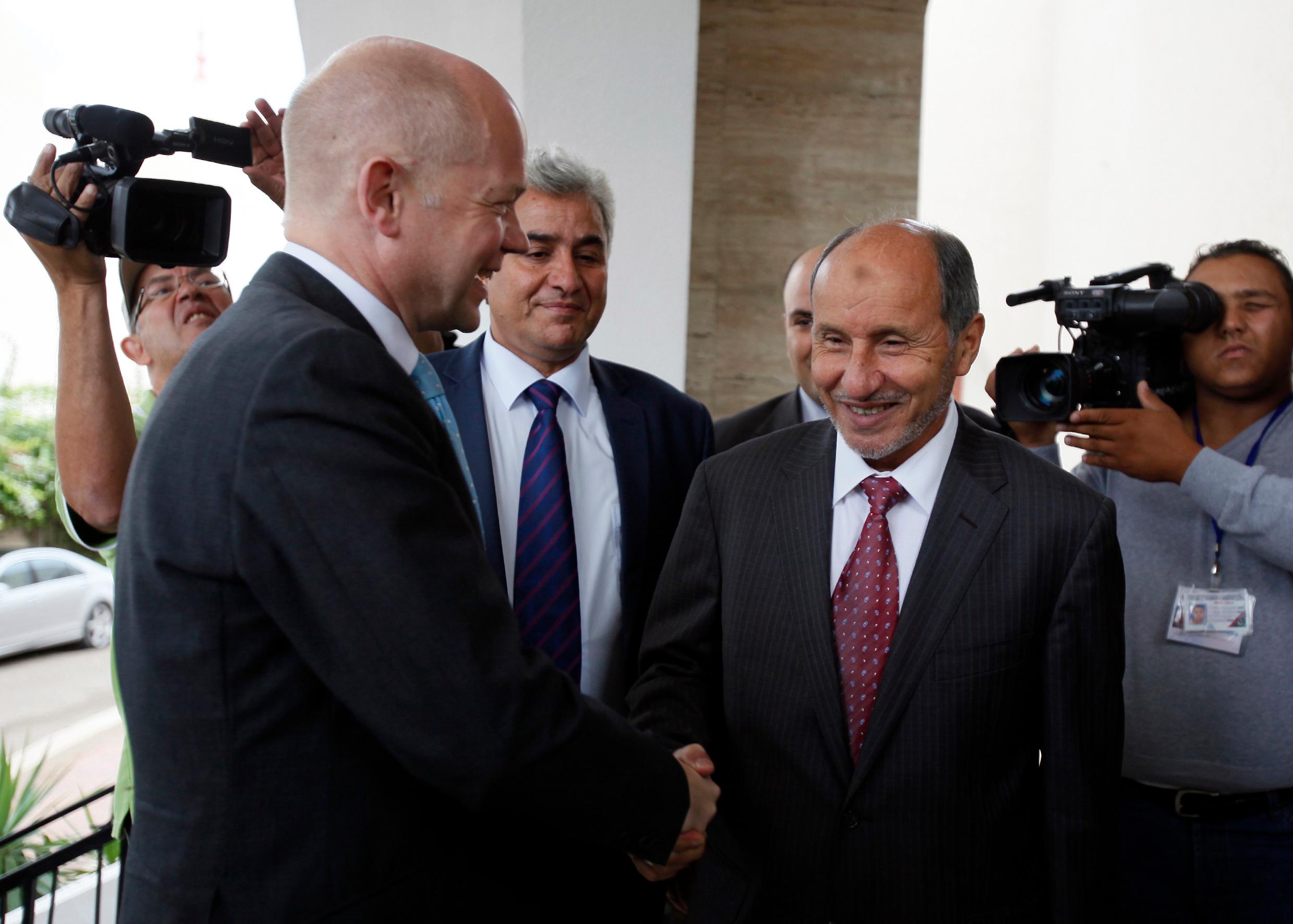 Elige Libia nuevo primer ministro interino