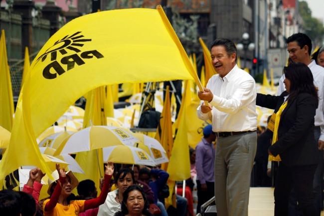 Relevo de Navarrete al frente del PRD se decidirá entre 17 y 20 de septiembre