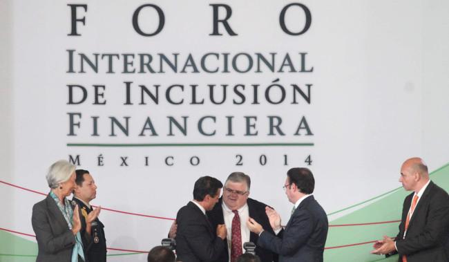 Estabilidad macroeconómica de México, debe generar mejores empleos: Peña Nieto