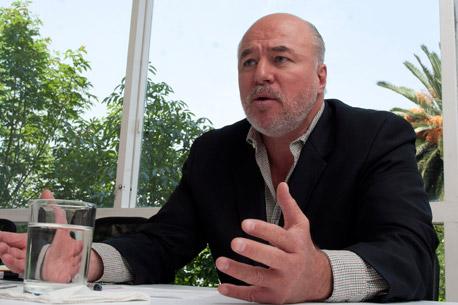 Las redes de Manuel Clouthier en la búsqueda del registro como candidato