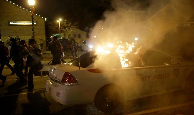 EU: La “peor noche de violencia” tras el veredicto en Ferguson