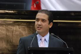 Por irregularidades, PAN quita candidatura al Senado a hijo de Yunes