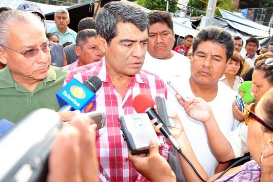 Detienen a líder magisterial en Guerrero