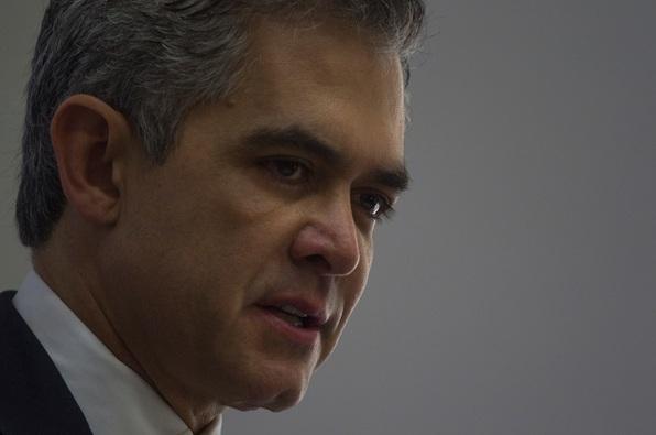 Mancera anuncia cambios en su gabinete; despide a Joel Ortega como director del Metro