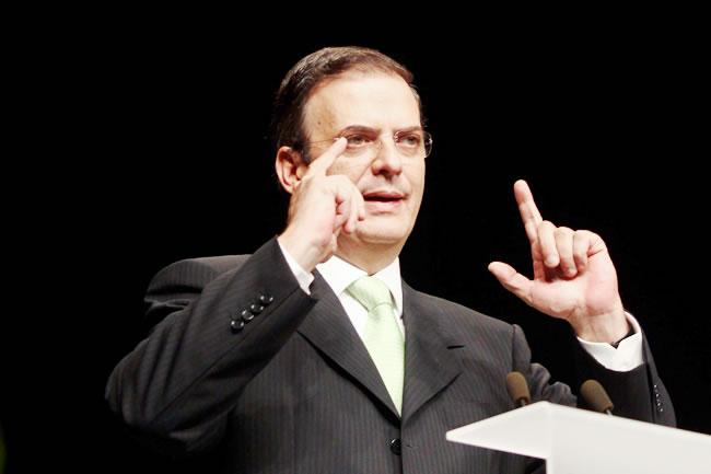 Advierte Ebrard: coalición o PRI