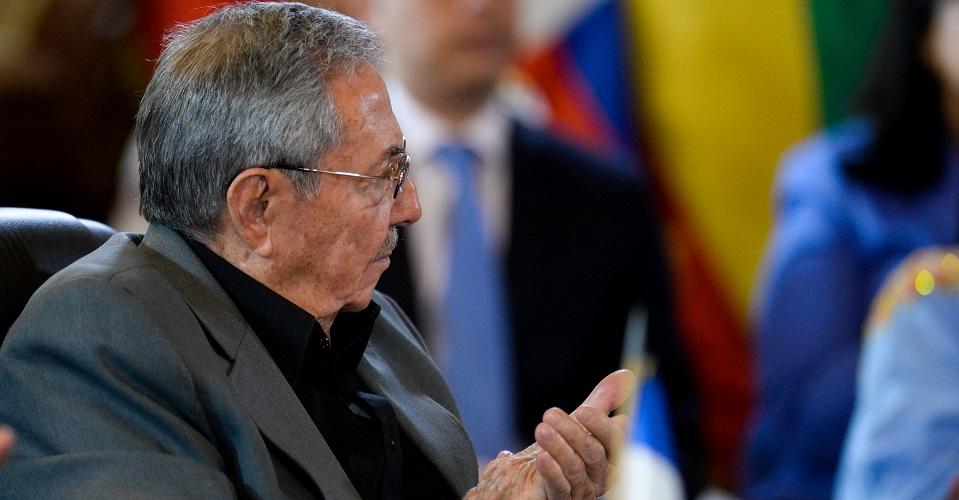 El muro que quiere Trump es irracional, Cuba apoya a México: Raúl Castro