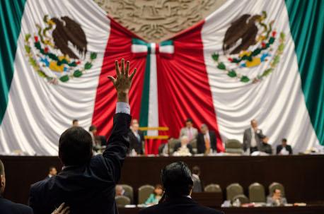 El PRI rechaza que estados decidan reelección de alcaldes y legisladores