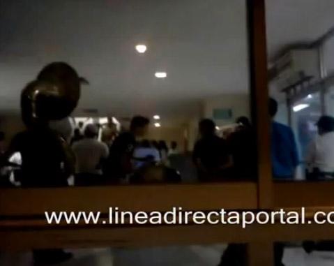 Descuidan a enfermos, <i>arman</i> fiesta con tambora en clínica del IMSS