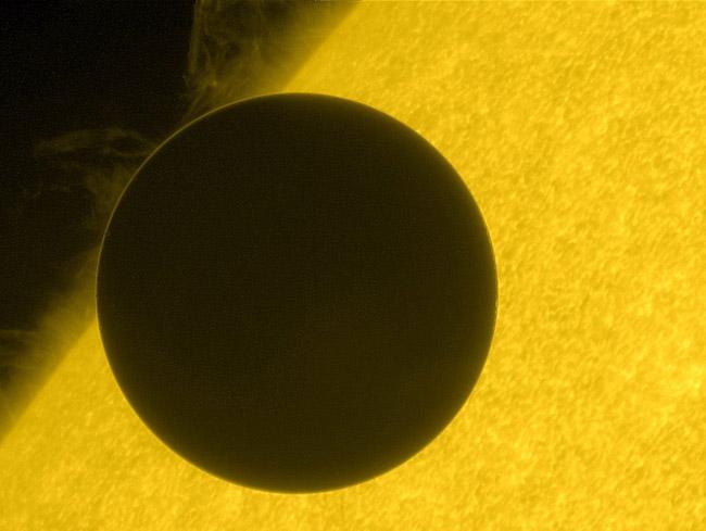 El transito de Venus visto desde el espacio