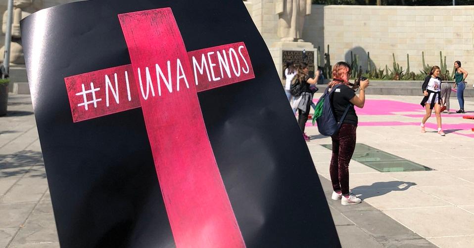 #CruzadaConNosotras: Colocan cruces contra la violencia de género y los feminicidios