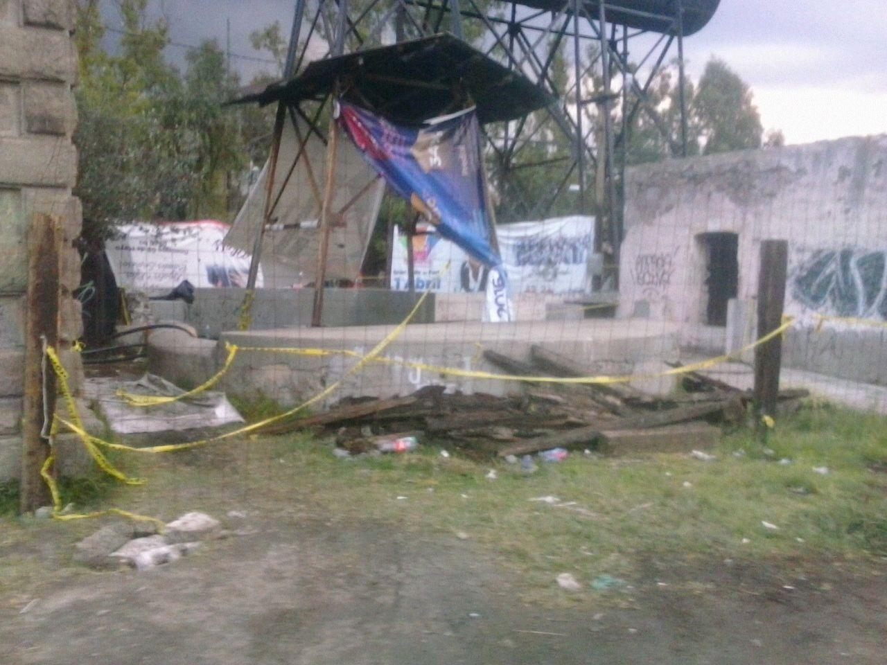 Hallan fosa clandestina en un pozo en el Edomex, y las evidencias quedan sin resguardo