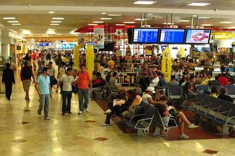 Crece llegada de turistas extranjeros a México