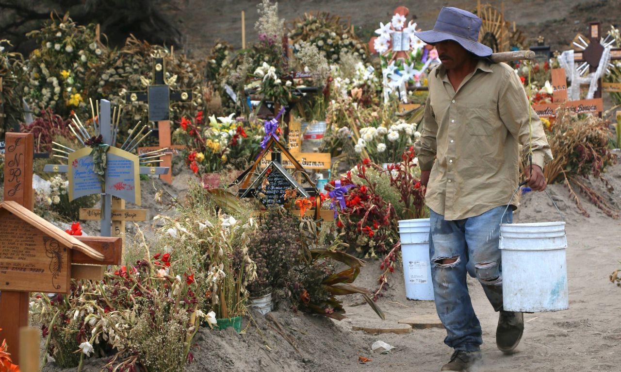 Salud reconoce 473 mil muertes durante pandemia; 72.5% están asociadas a COVID