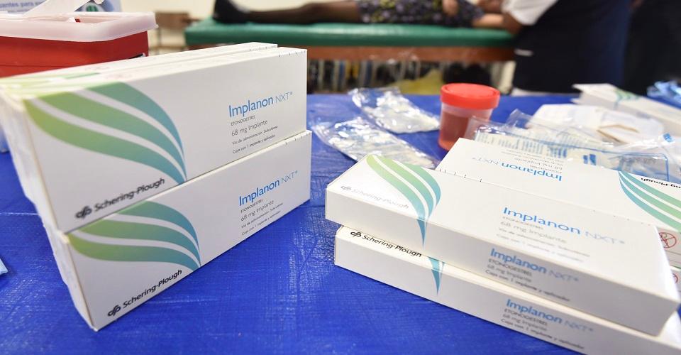 Cofepris suspende a productoras de medicamento contra el cáncer por no tener certificado