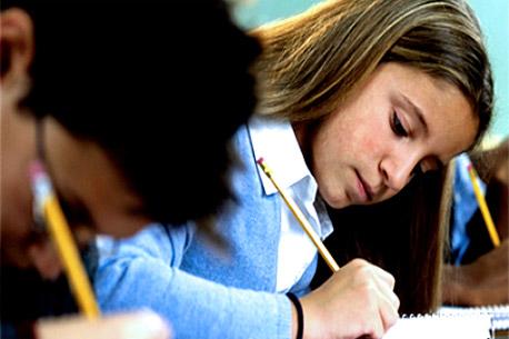 IVA en colegiaturas sin impacto directo en padres de familia: Hacienda