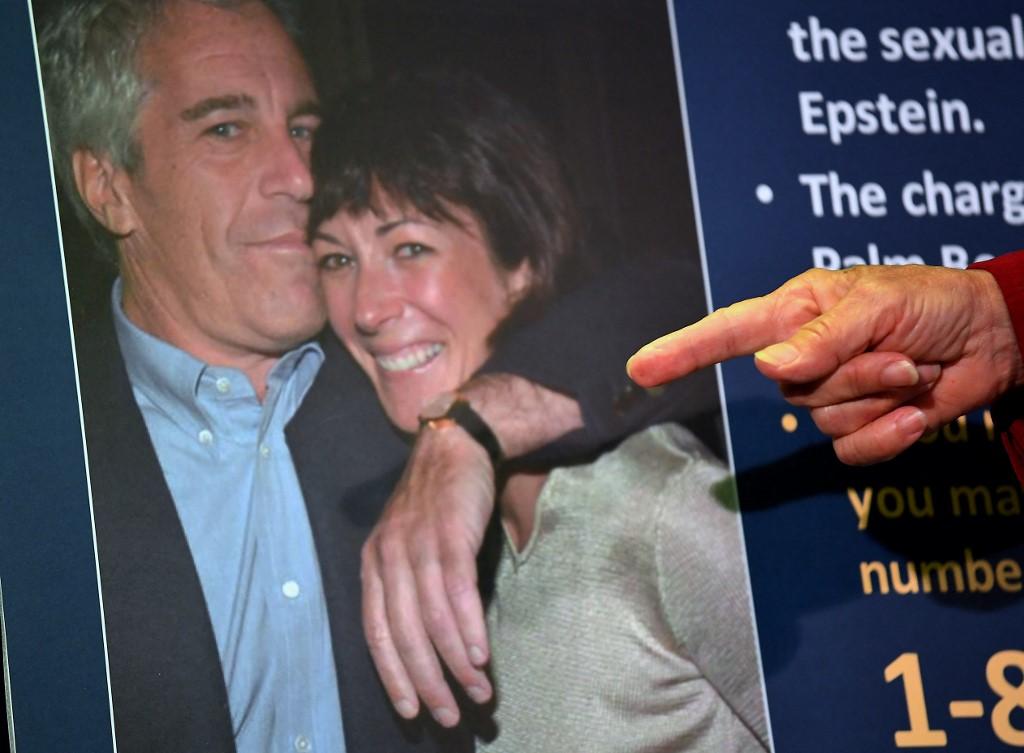 *Declaran culpable a Ghislaine Maxwell*, cómplice de Jeffrey Epstein, de delitos sexuales en EU