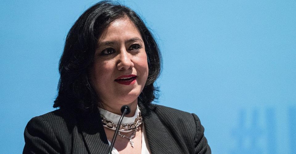 La secretaria de Función Pública llama a empresarios a ajustar sueldos con austeridad