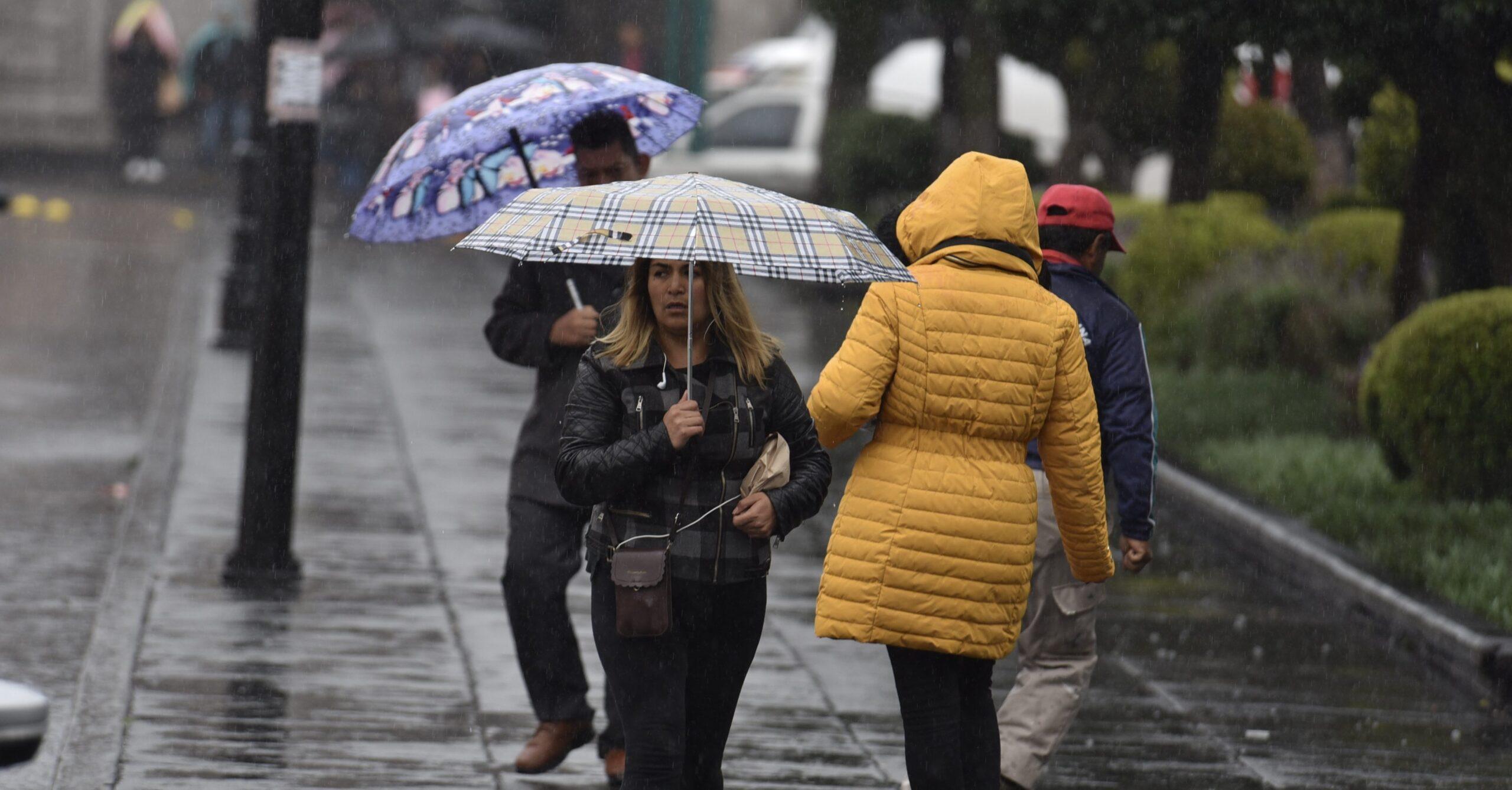 Nieve, lluvias y neblina: Tormenta invernal provocará baja de temperaturas