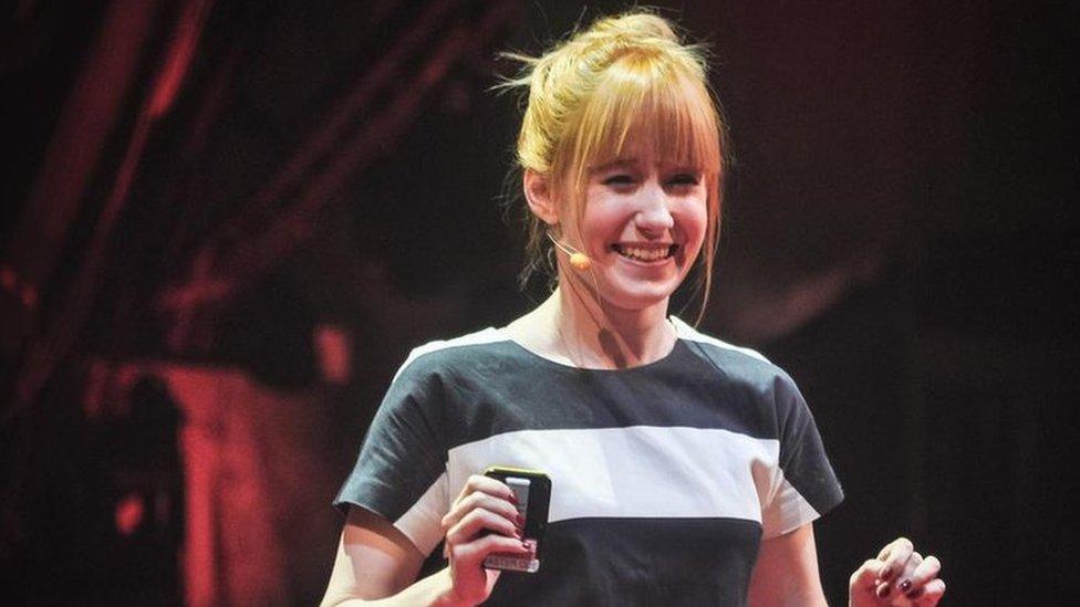 Linda Liukas, la mujer que enseña a niños a programar sin computadoras ni robots