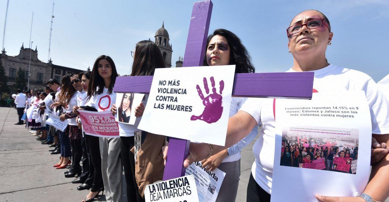 Graban a hombre golpeando a una mujer en calle de Coyoacán; Fiscalía investiga