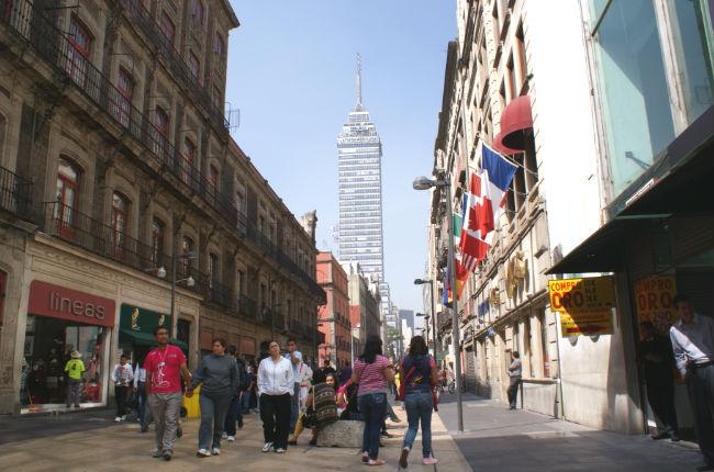 Corregidora también será calle peatonal en 2014, anuncia GDF