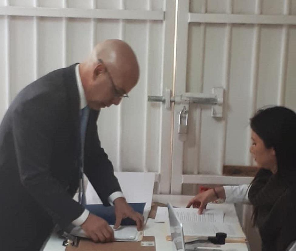 ¿La competencia interna de AMLO? Un capitán en retiro se registra como aspirante de Morena