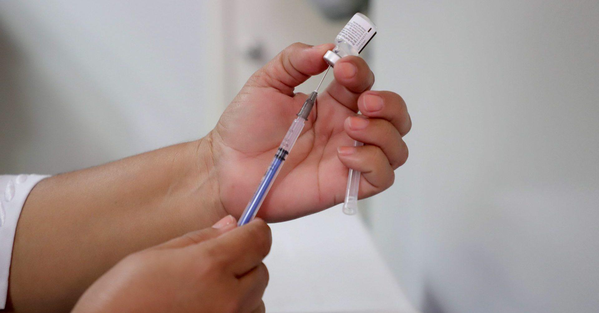 Estas son las localidades y el proceso de vacunación de adultos mayores en CDMX y Edomex